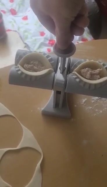 Customer photo review of Machine à raviolis semi-automatique