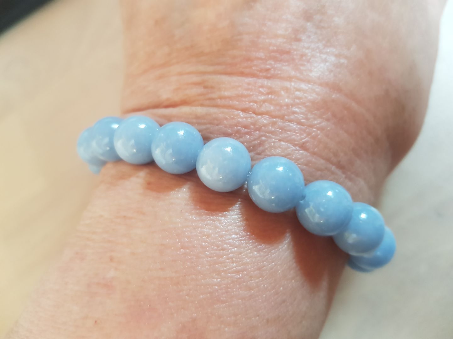 Customer photo review of Bracelet Angélite 10mm