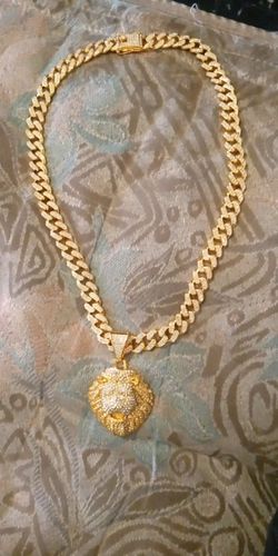 Customer photo review of Iced Lion Pendant Necklace (24 inches)