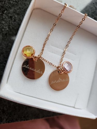 Customer photo review of Ogrlica: Name Birthstone