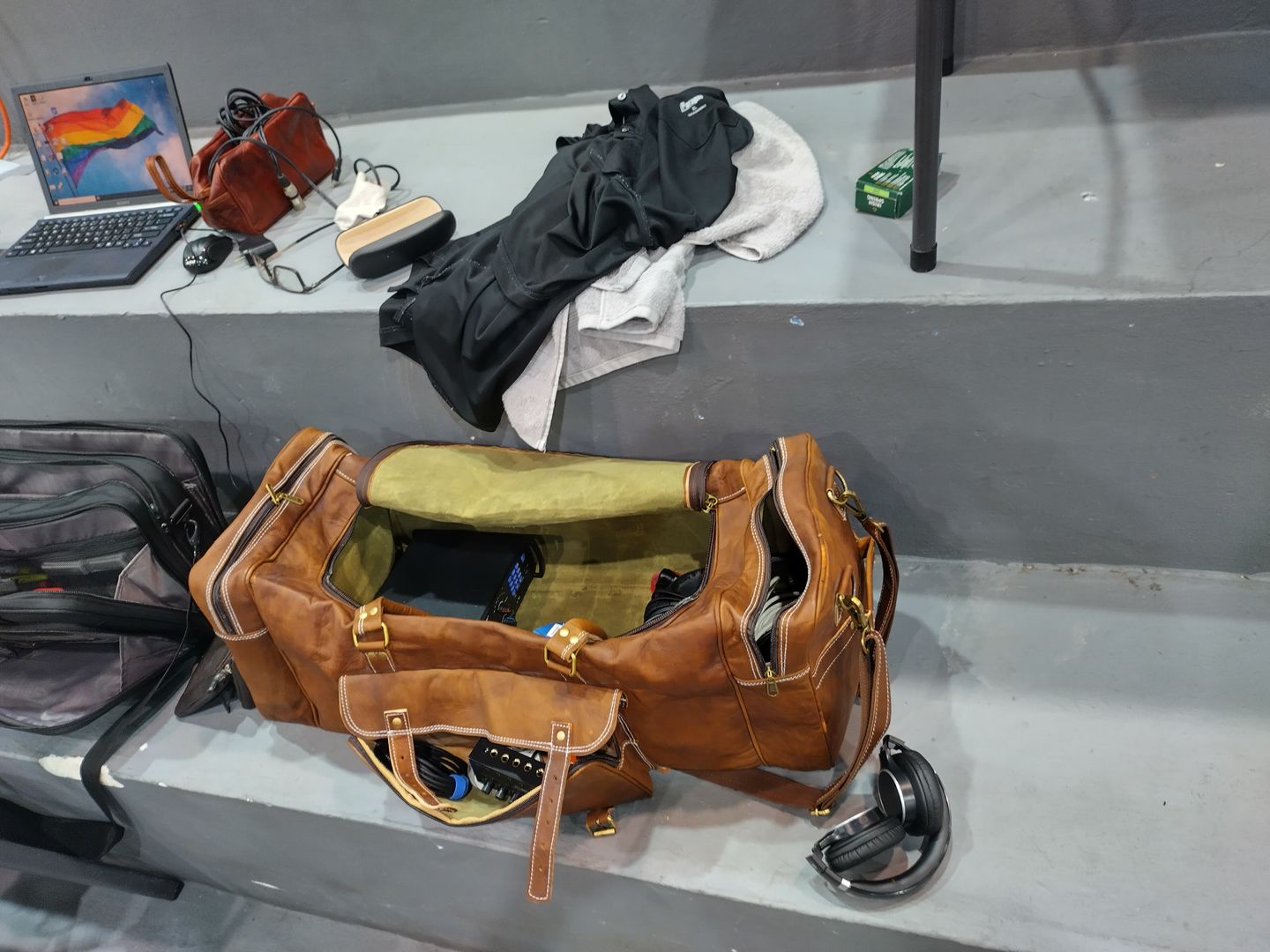 Customer photo review of Traveler Weekender Duffle