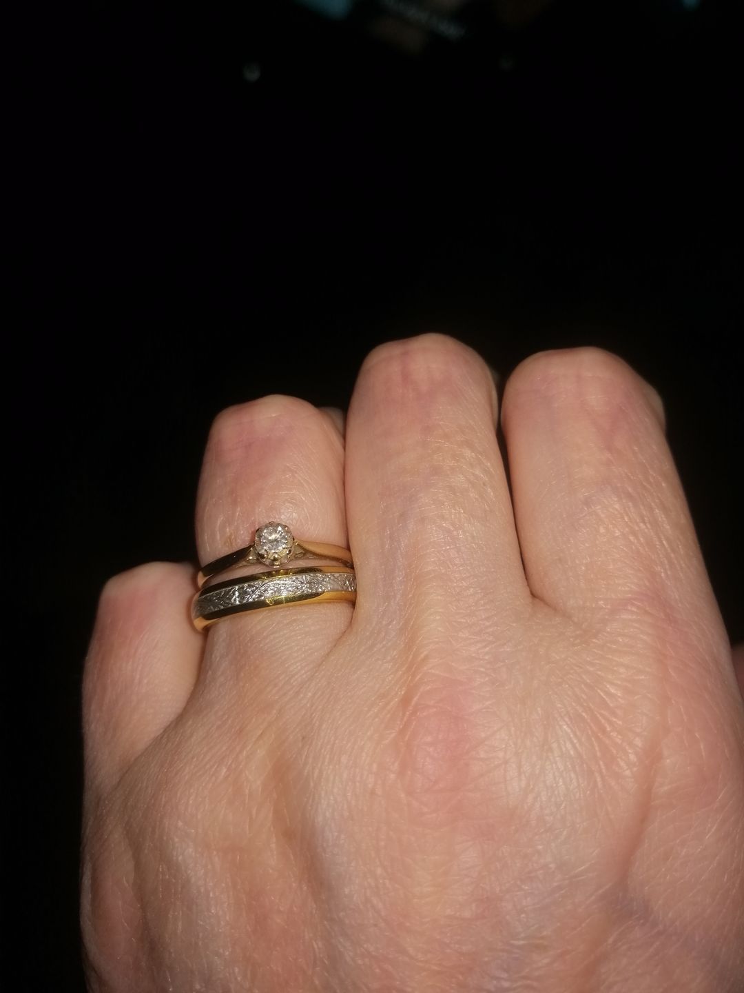 Customer photo review of The Golden Steel 4mm Wonder Ring