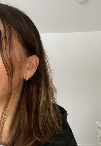 Customer photo review of Mini Bold Hoops - Gold Vermeil