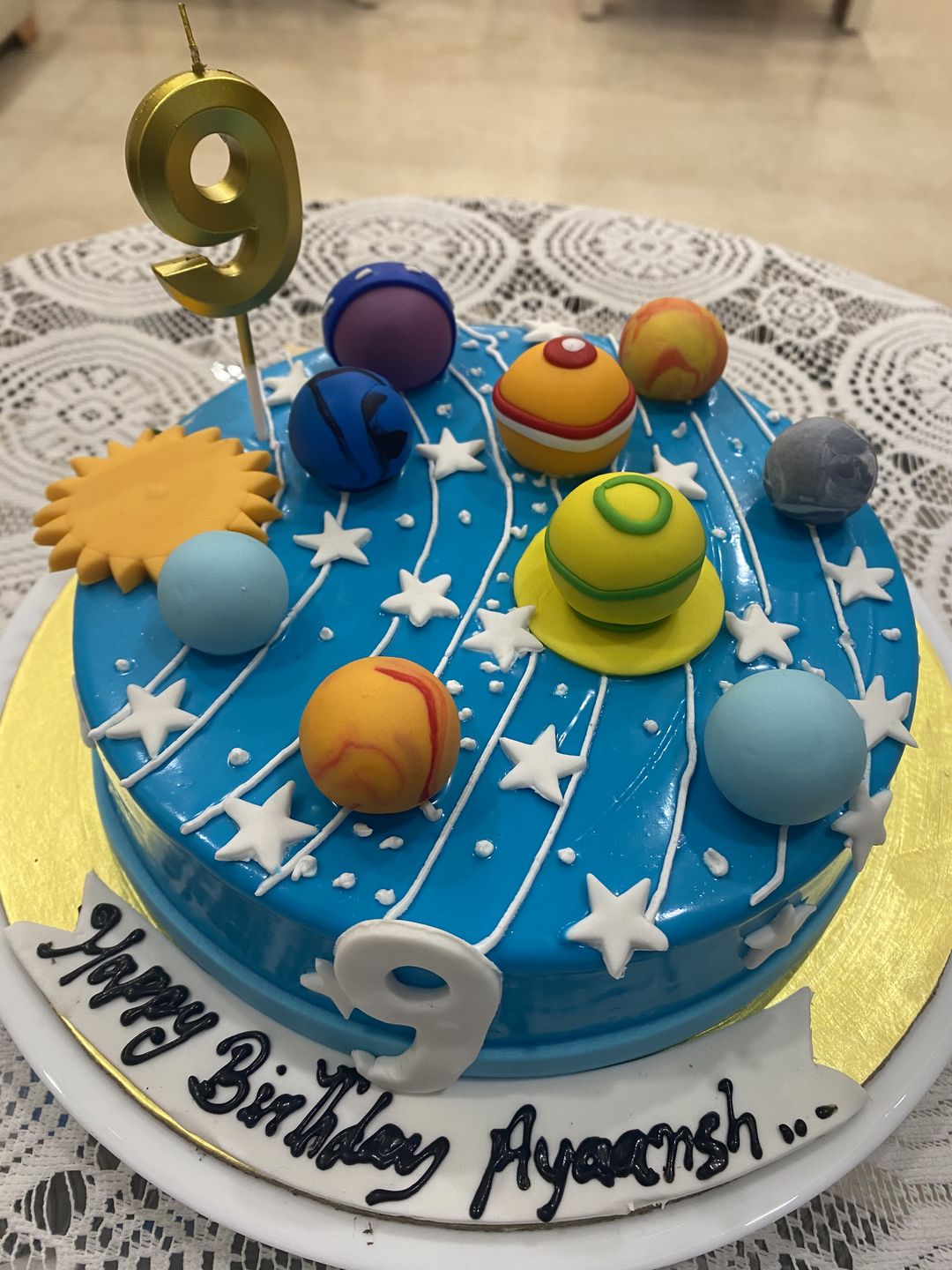 Customer photo review of Solar System Theme Cake