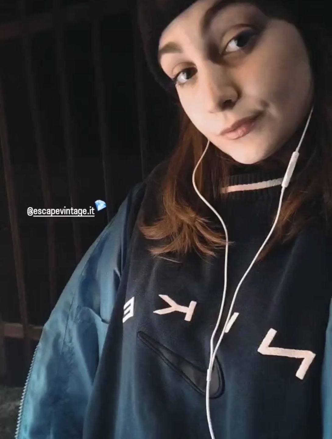Customer photo review of [INTROVABILE] 90s Felpa Nike Spellout Vintage [XL]