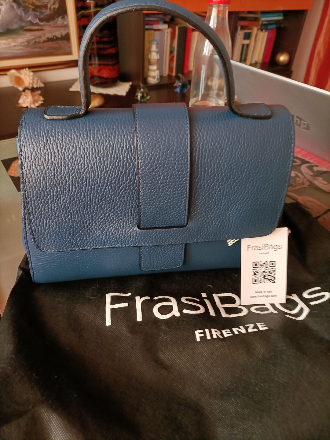 Customer photo review of Maria - Borsa a Mano in Pelle