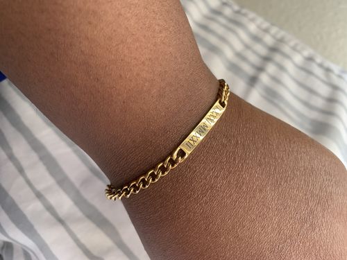 Customer photo review of Engraved Bracelet Set - W/ Eternal Rose Box