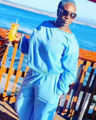 Customer photo review of Tied Sleeve Sweatshirt & Wide-Leg Pants Set