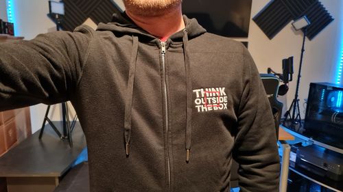 Customer photo review of ZIPPER HOODIE BUBEN / EDLER STICK • THINK OUTSIDE THE BOX