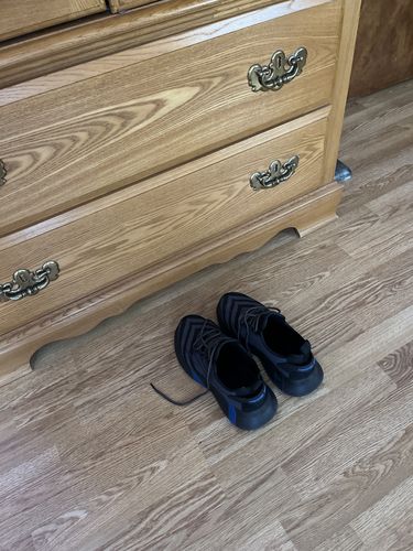 Customer photo review of Maven Stylish Lightweight Steel Toe Sneakers