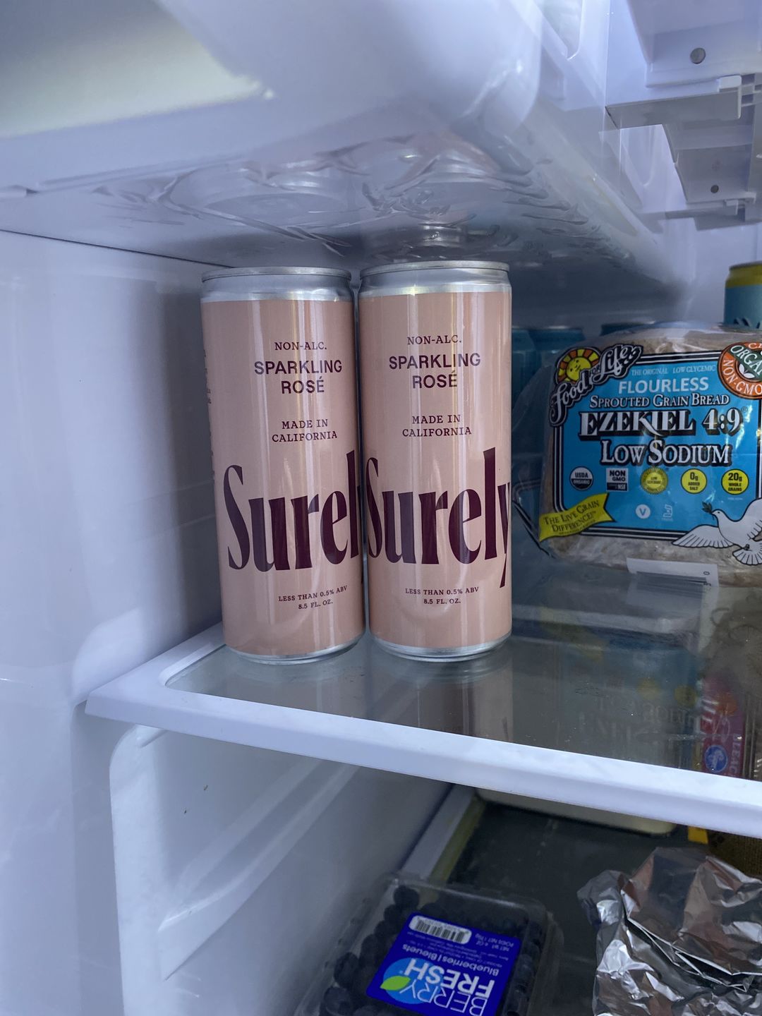 Customer photo review of Non-Alcoholic Sparkling Rosé Can 4-Pack