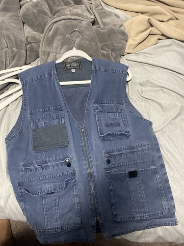 Customer photo review of Vintage Xingfa Sports Utility Vest Jacket Size 2XL Fits Size Large