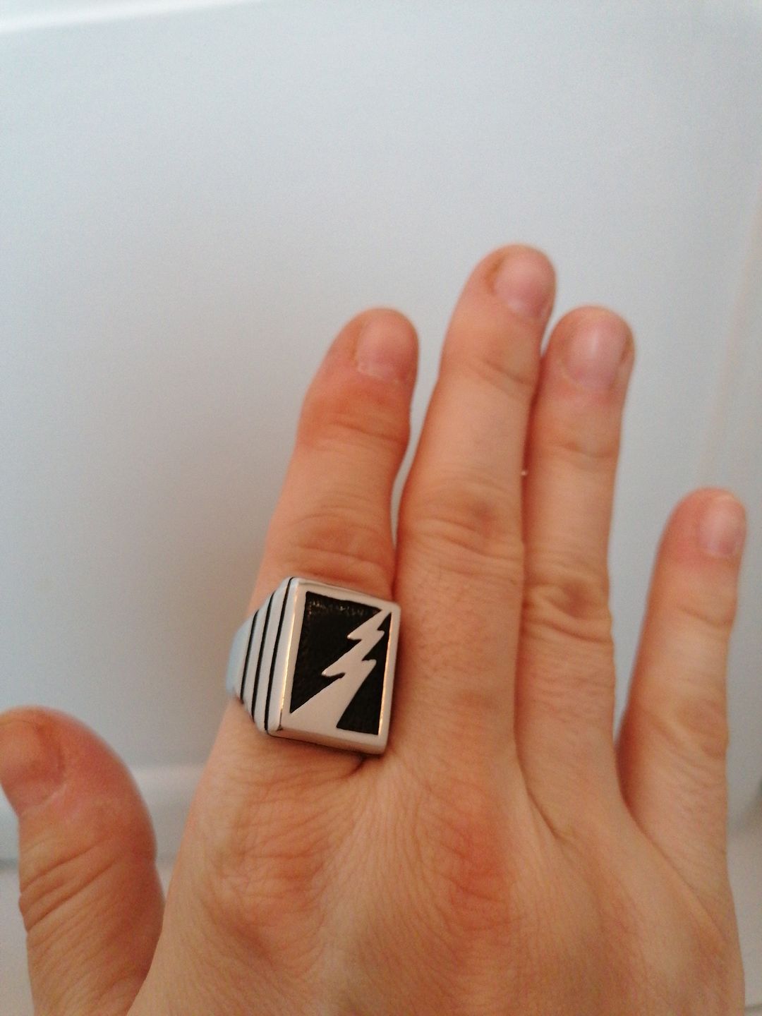 Customer photo review of LIGHTNING.