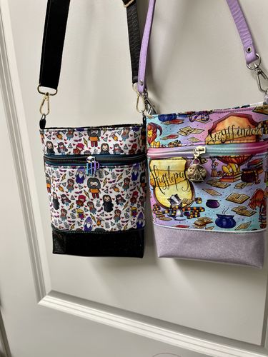 Customer photo review of Wanderlust Phone Bag Pattern