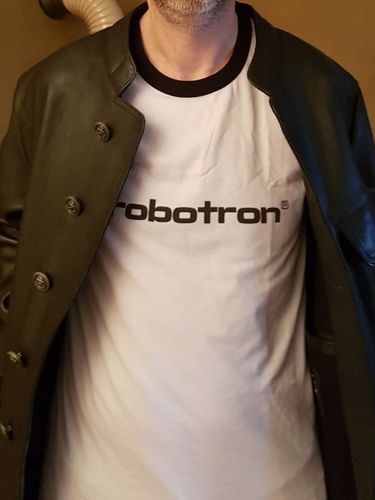Customer photo review of RETRO RINGER ORGANIC SHIRT BUBEN • ROBOTRON