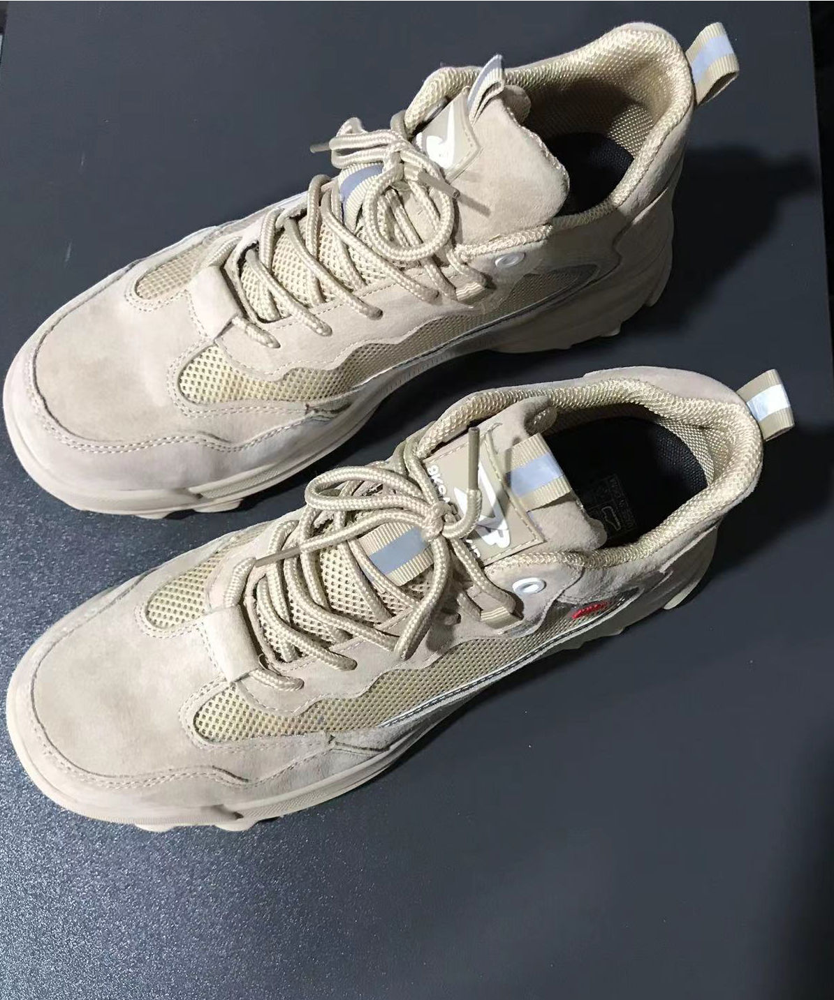 Customer photo review of DS672 Breathable Composite Toe Work Shoes Puncture Proof