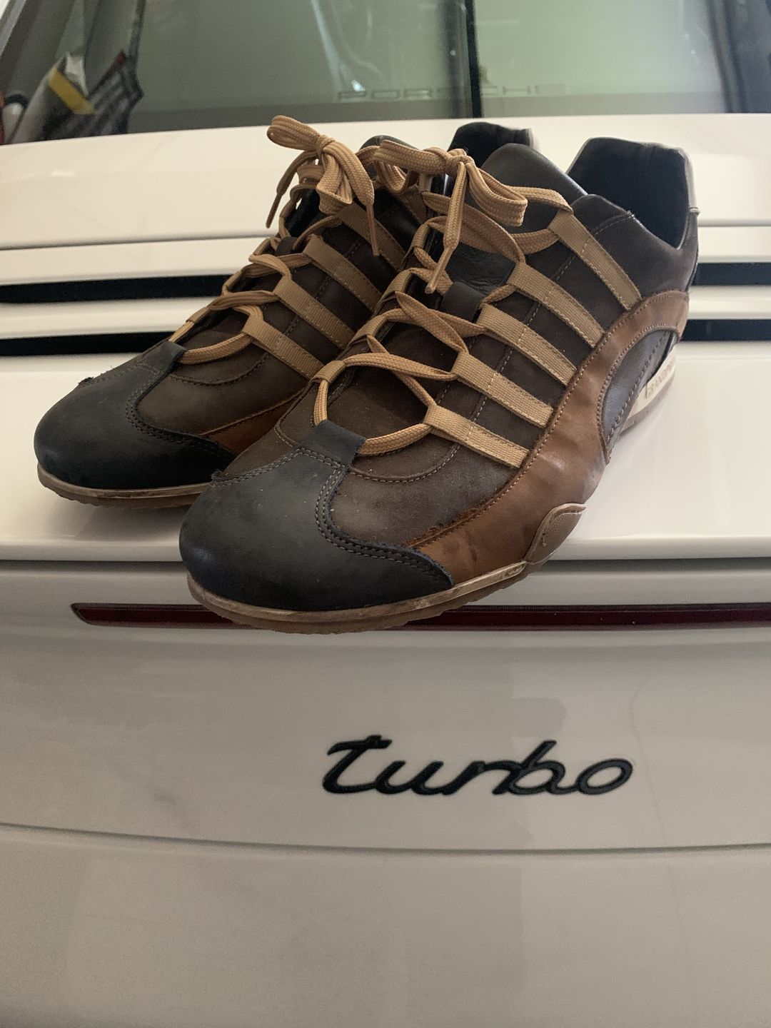 Customer photo review of Men's GrandPrix Sneaker in Designo Marron (Medium and Dark Brown)