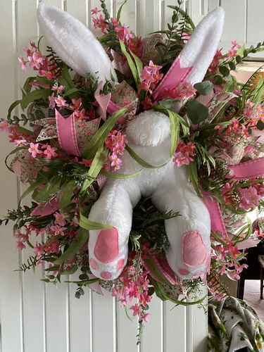 Customer photo review of 3 Pc 25"H Bunny Decor Kit White/Pastel Pink HE7115