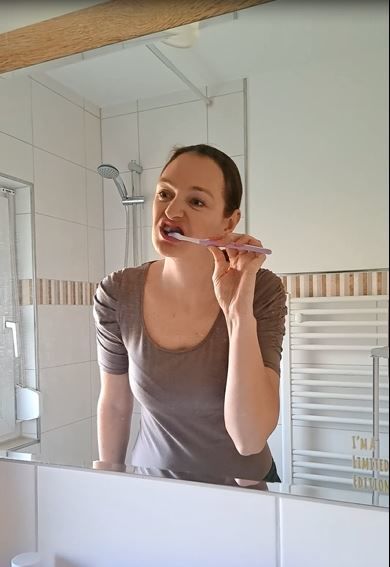 Customer photo review of Zahnbleaching Farbkorrektur Serum
