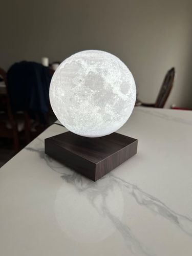 Customer photo review of Floating Moon Lamp
