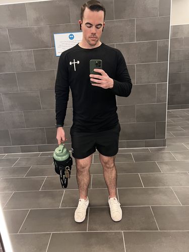 Customer photo review of Long Sleeve Performance Tee
