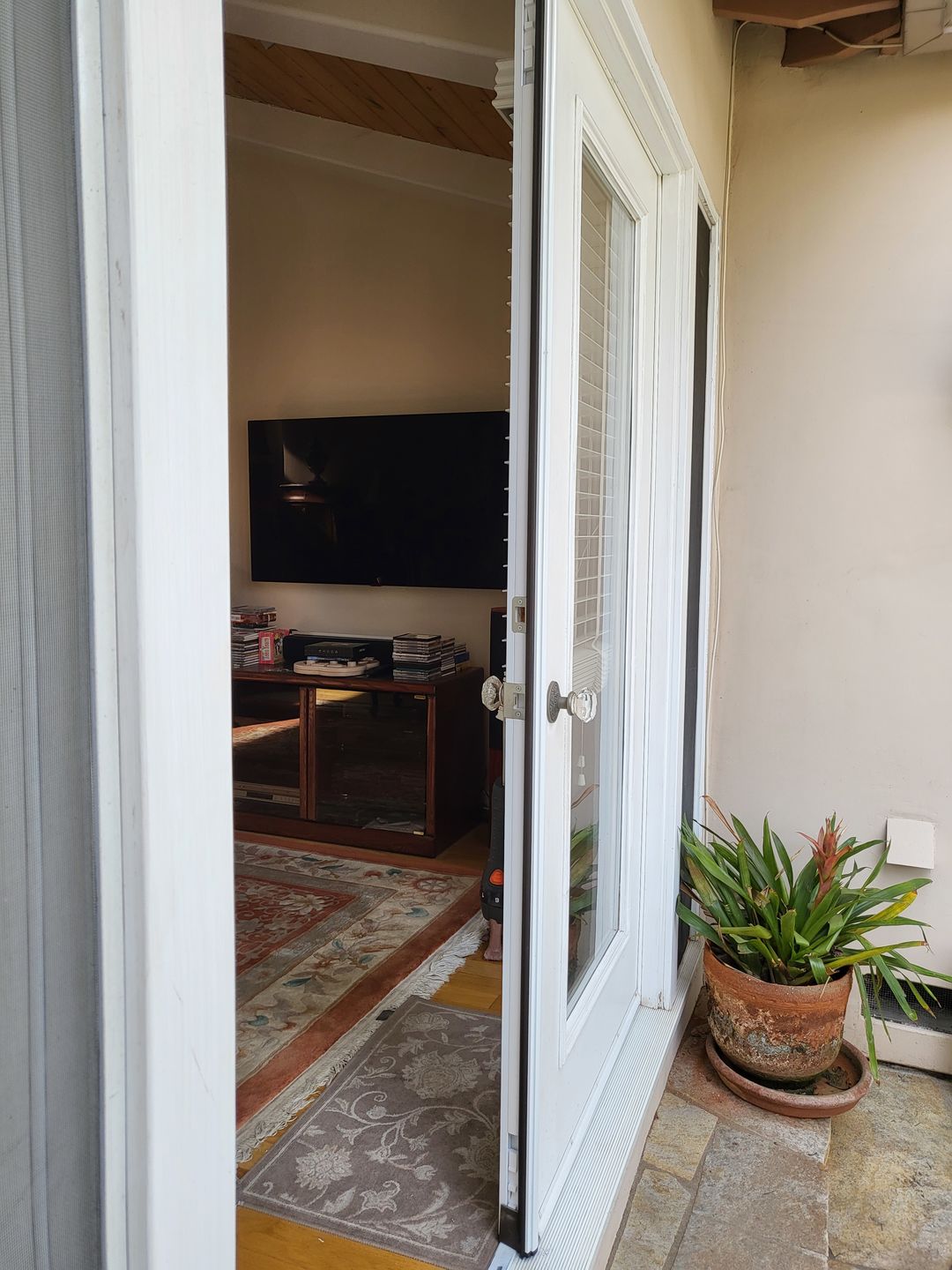 Customer photo review of Thermal Aluminum Astragal (White)