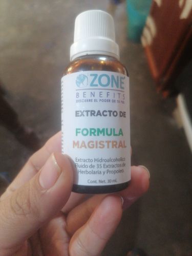 Customer photo review of Extracto Formula Magistral - 35 Extractos de Herbolaría y propóleo - 30 ml