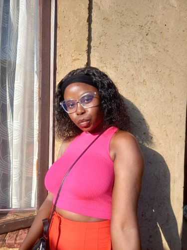 Customer photo review of GIGI - Brazilian 4x4 Lace Wig