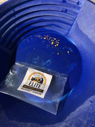Customer photo review of Elite 'NUGGET CHASE' - Gold Panning Paydirt Concentrate