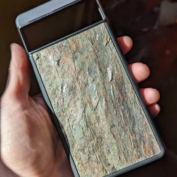 Customer photo review of Silver Green Stone Google Pixel Case