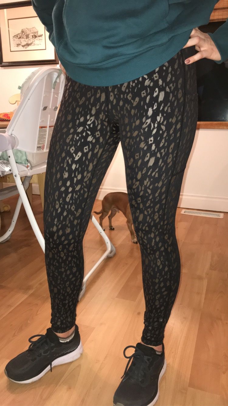Customer photo review of Inspire Leggings - Black w/Brown Leopard | MT SPORT