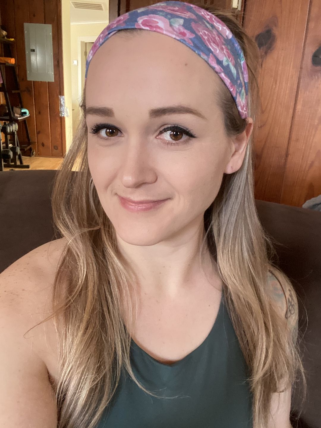 Customer photo review of BODHI - 4'' Headband