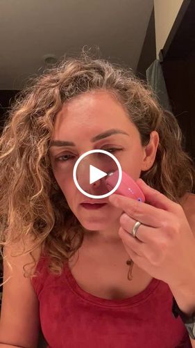 Customer video review of Micro-corriente Facial  + Gel