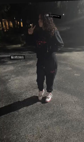 Customer photo review of SEASON2 BRED GRADUATION SWEATSUIT