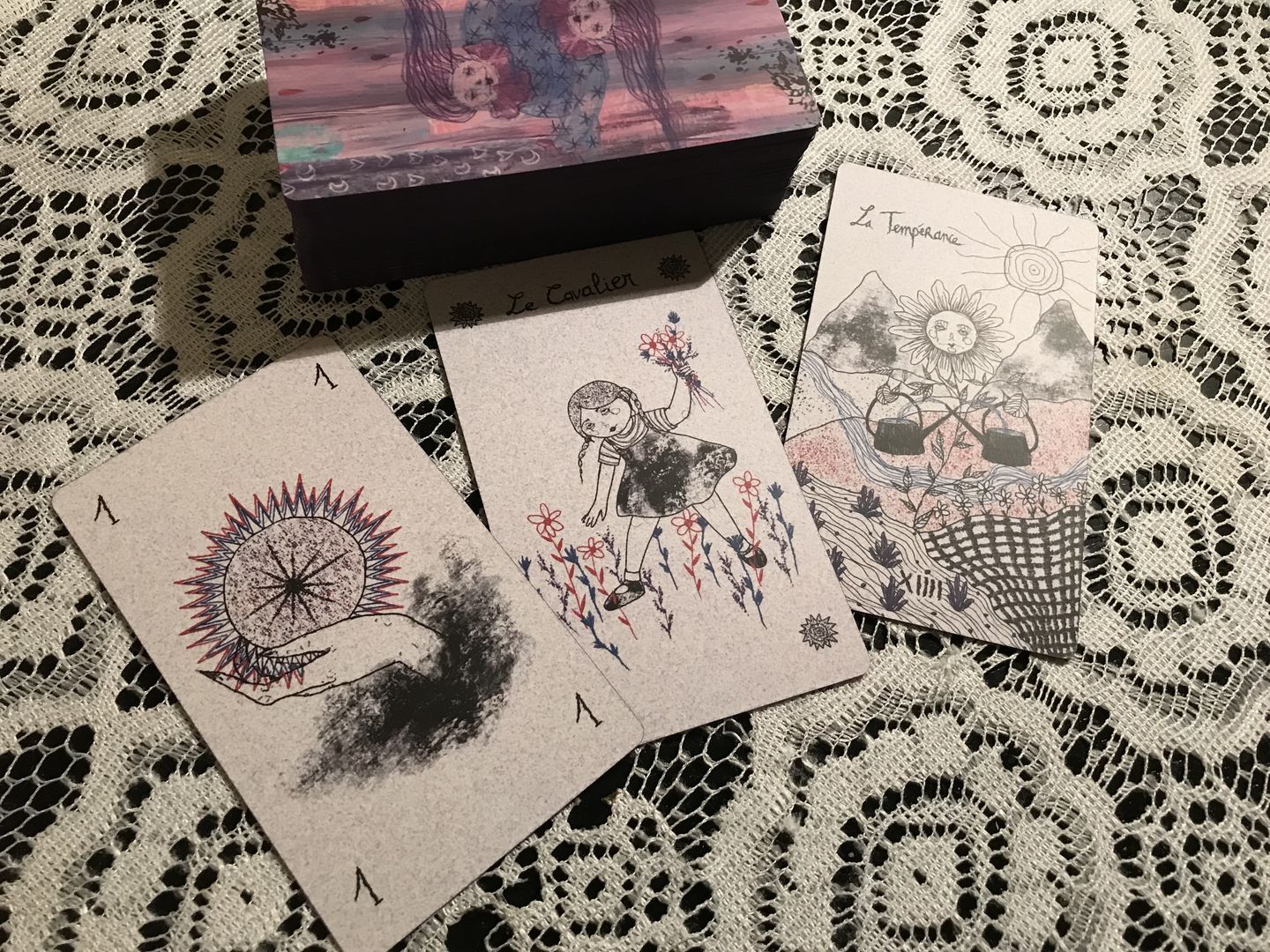 Customer photo review of Livett The Ghost Tarot
