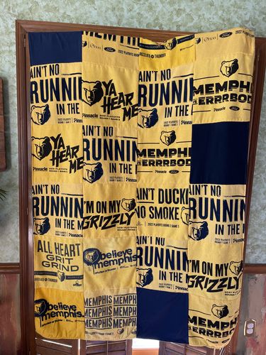 T-shirt quilt featuring memphis grizzlies by Lanier from TN
