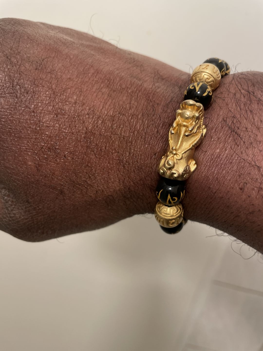 Customer photo review of Feng Shui Pixiu Schwarzes Obsidian Glücks Armband