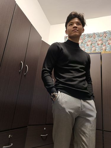 Customer photo review of Turtleneck Cashmere Sweater - Beige