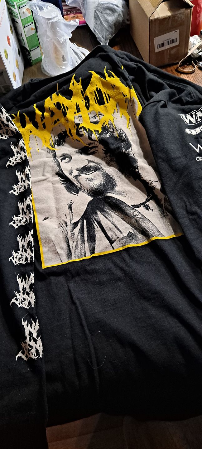 Customer photo review of Waylon Jennings Fan Club Subscription Tee Shirt Box