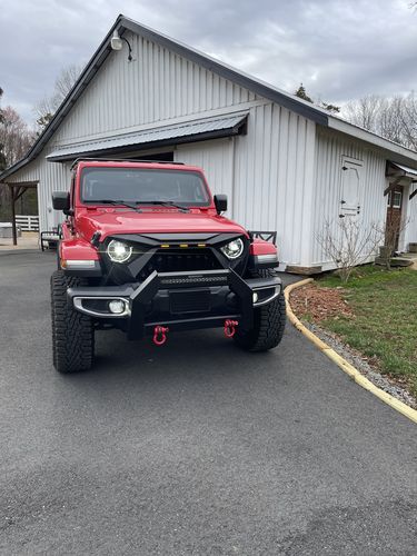 Customer photo review of Goliath Grille w/ Amber LED Running Lights for 18-23 Jeep Wrangler JL & Gladiator JT - Matte Black