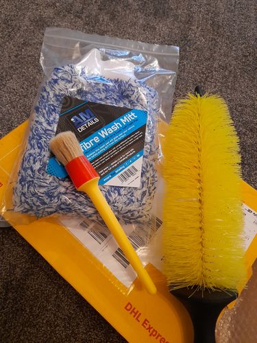 Customer photo review of 1" Detailing & Wheel Brush