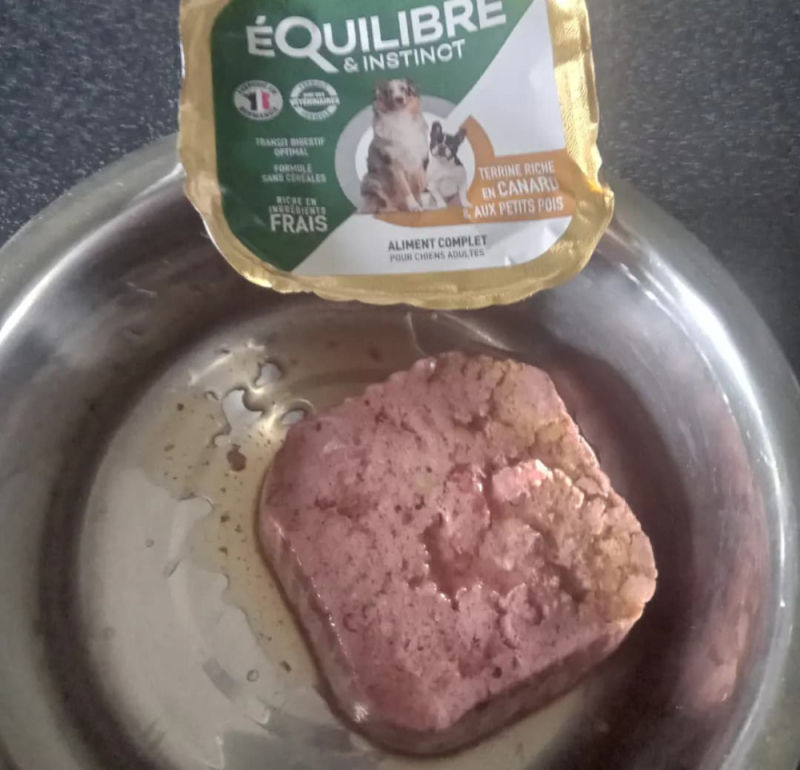 Customer photo review of Pâtées riches en canard & aux petits pois (chien adulte)
