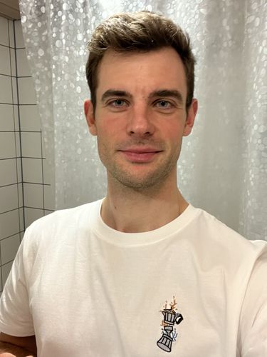 Customer photo review of Siebträger & Tamper | Besticktes Organic Bio Baumwoll-T-Shirt