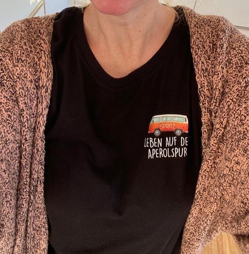 Customer photo review of APEROLSPUR - Premium Shirt Damen