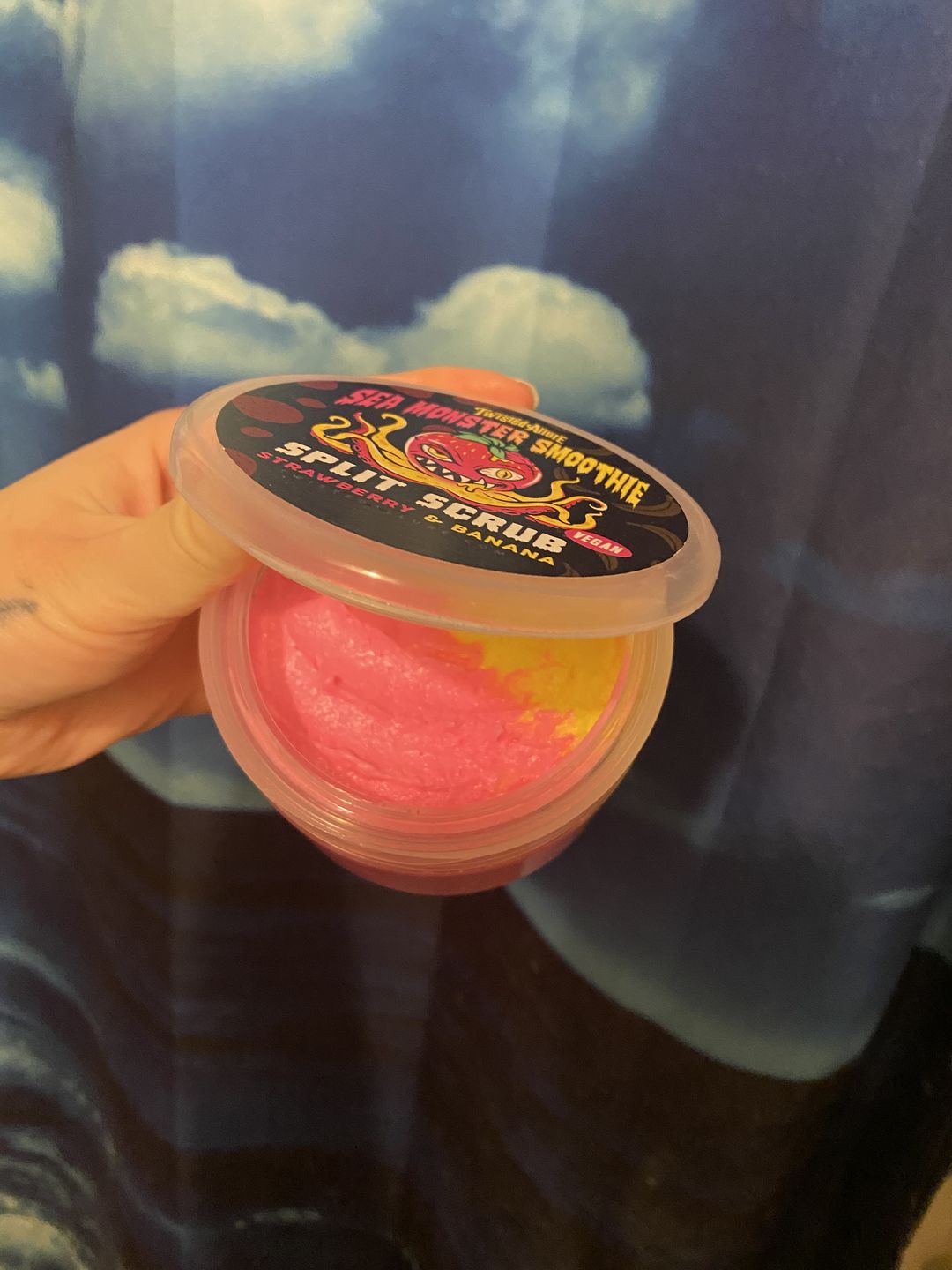 Customer photo review of Sea Monster Smoothie Split Scrub (Strawberry & Banana)