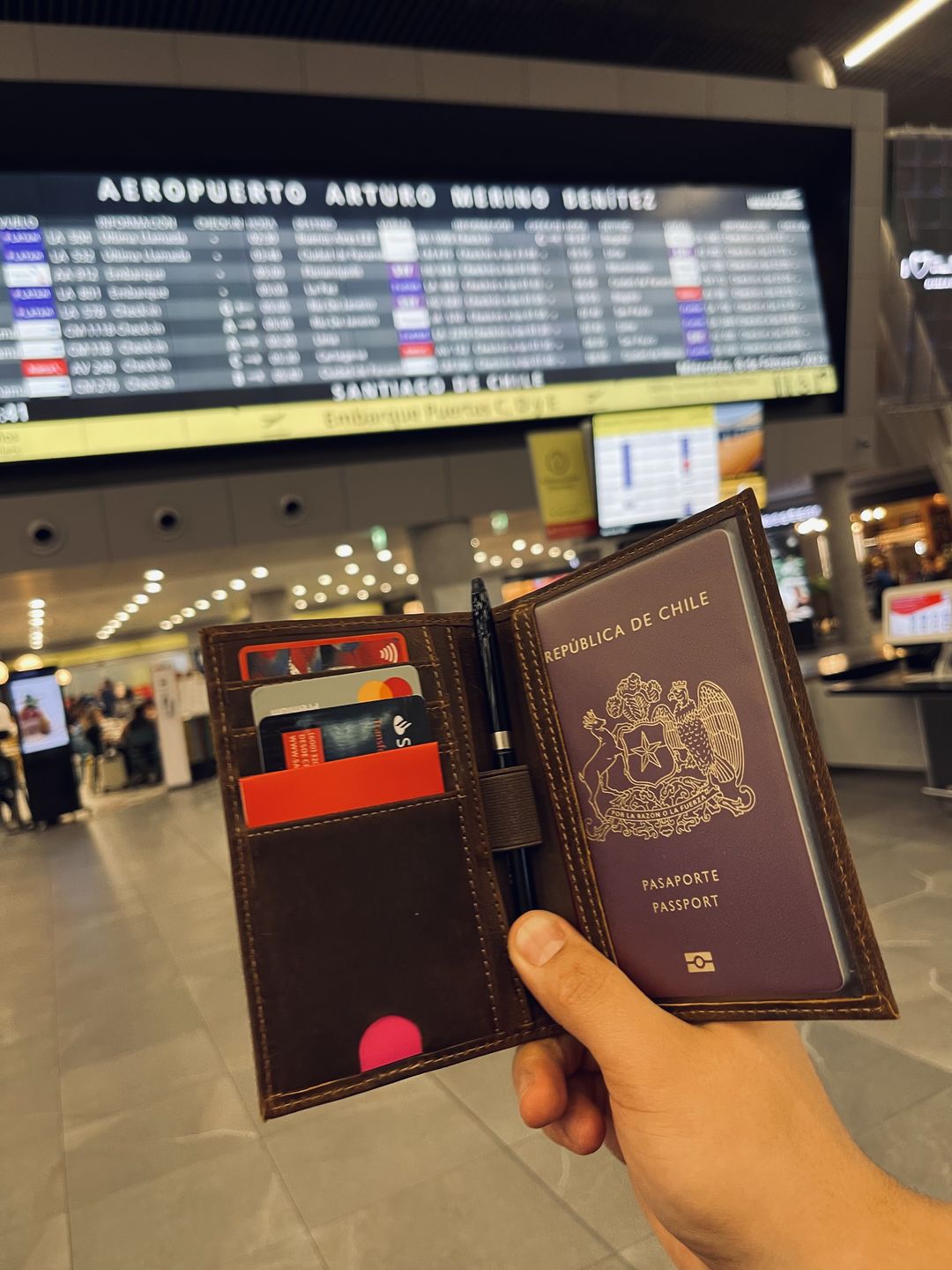 Customer photo review of Porta pasaporte single