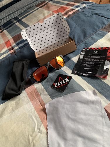 Customer photo review of Skull Red