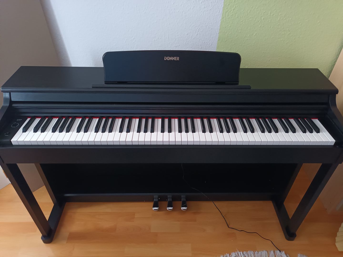 Customer photo review of Donner DDP-100 Piano numérique 88 touches lestées