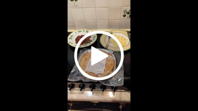 Customer video review of "Tegamino Piemontese"
