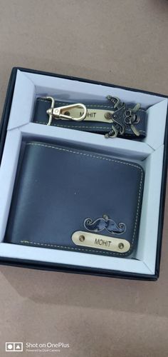 Customer photo review of Wallet & Keychain gift set